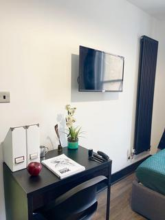 15 bedroom house share to rent, Market Square