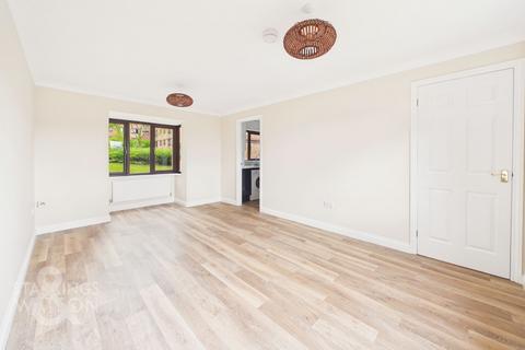 1 bedroom ground floor flat to rent, Scott Road, Thorpe Park, Norwich