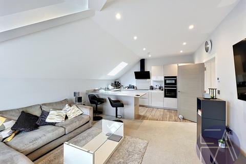 3 bedroom penthouse for sale, 41 Leyland Road, Merseyside PR9