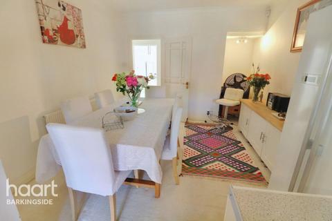 3 bedroom maisonette for sale, Tomswood Hill, Hainault