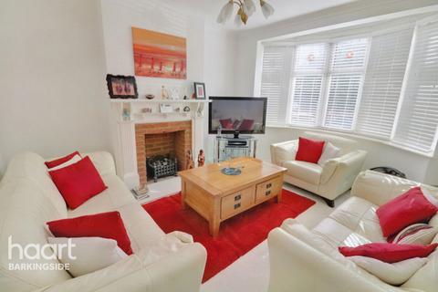 3 bedroom maisonette for sale, Tomswood Hill, Hainault