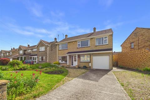 4 bedroom detached house for sale, Downham Mead, Chippenham SN15