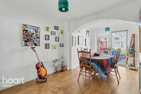 4 bedroom semi-detached house for sale, Ashcombe Gardens, Oakwood