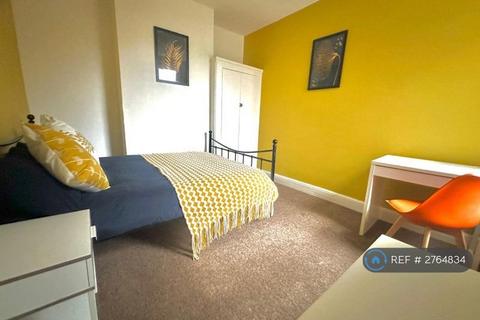 1 bedroom in a house share to rent, Wisborough Road, Southsea, PO5