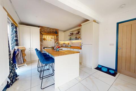 3 bedroom semi-detached house for sale, Cedar Grove, SUNDERLAND