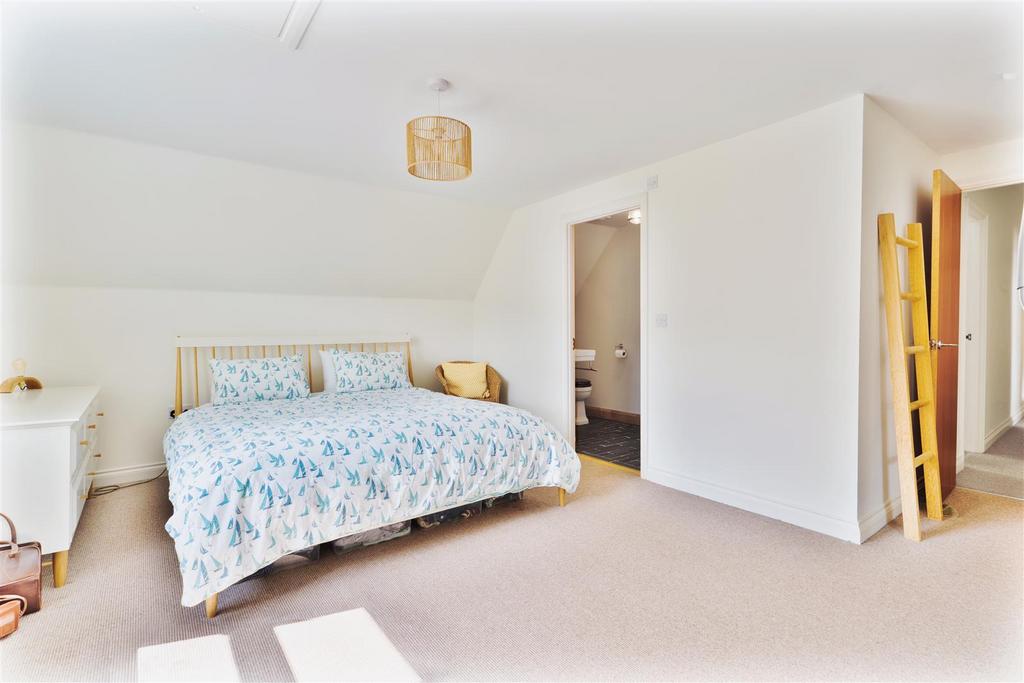 Bedroom 1 2.jpeg