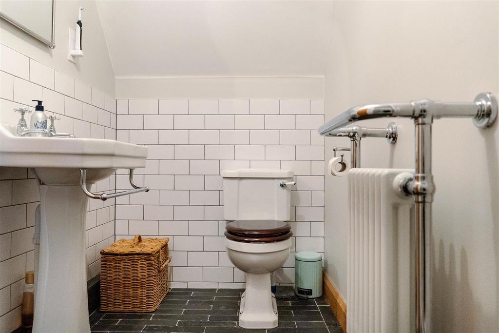 En Suite 1.jpeg