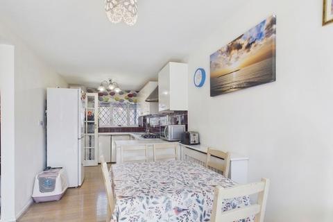 3 bedroom terraced house for sale, Brickett Close, Ruislip, HA4