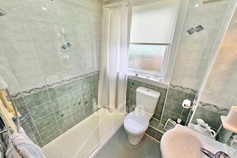 3 bedroom semi-detached house for sale, Herriot Avenue, Kilbirnie