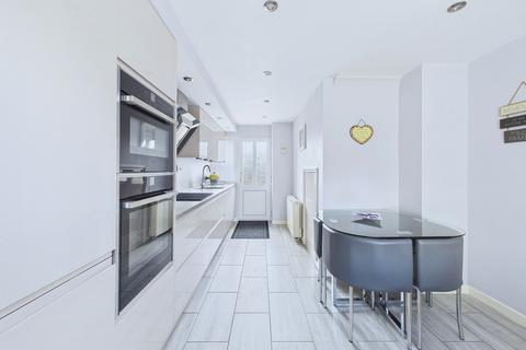 3 bedroom terraced house for sale, Elizabeth Road, St Helens, WA11