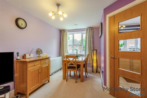 2 bedroom apartment for sale, McKinlay Court, Tresham Close, Kettering
