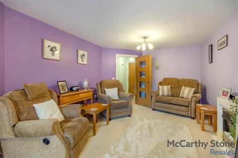 2 bedroom apartment for sale, McKinlay Court, Tresham Close, Kettering
