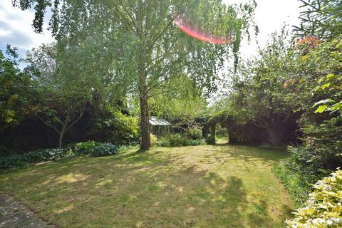 4 bedroom detached house for sale, Friars Furlong, Long Crendon