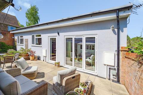 2 bedroom detached bungalow for sale, Cotterells, Hemel Hempstead