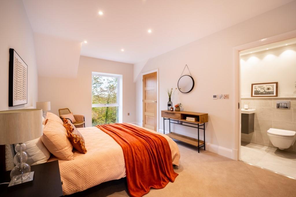 Master bedroom, en suite