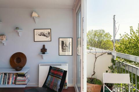 2 bedroom maisonette for sale, Sylvan Road, London SE19