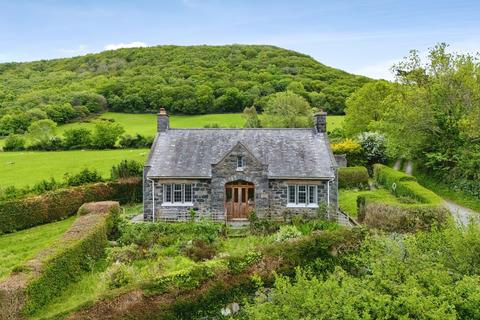 3 bedroom cottage for sale, Sunnyside, Abergwyngregyn, Llanfairfechan, Conwy LL33 0LA