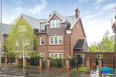 4 bedroom semi-detached house to rent, Bunns Lane, Mill Hill, London, NW7