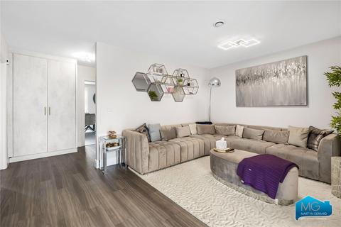 4 bedroom semi-detached house to rent, Bunns Lane, Mill Hill, London, NW7