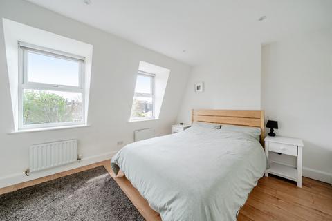 2 bedroom flat for sale, Palmerston Road, Wimbledon, London, SW19