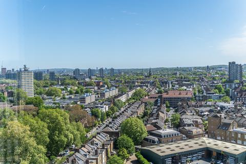 2 bedroom flat for sale, Exchange Gardens, London, SW8