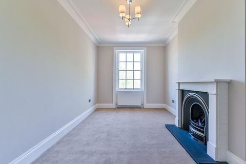 Gloucester Avenue, Primrose Hill, London, NW1