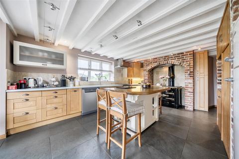 3 bedroom semi-detached house for sale, Llanfyllin, SY22 5LD.