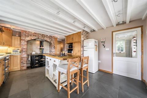 3 bedroom semi-detached house for sale, Llanfyllin, SY22 5LD.