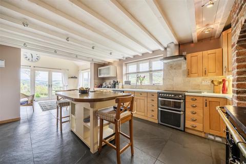 3 bedroom semi-detached house for sale, Llanfyllin, SY22 5LD.