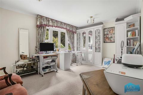 3 bedroom semi-detached house for sale, Barnet Road, Barnet, EN5
