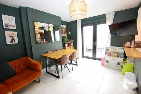 3 bedroom terraced house for sale - View 3