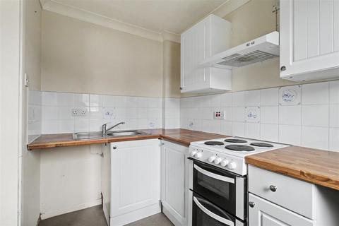 undefined, No Upward Chain - Coastal Maisonette on Leaside, Heacham PE31