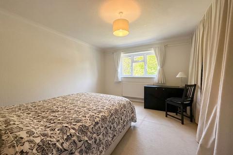 2 bedroom flat for sale, Cornwall Road, Uxbridge, UB8