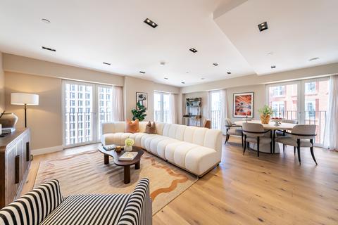 2 bedroom flat for sale, Exchange Gardens, London, SW8