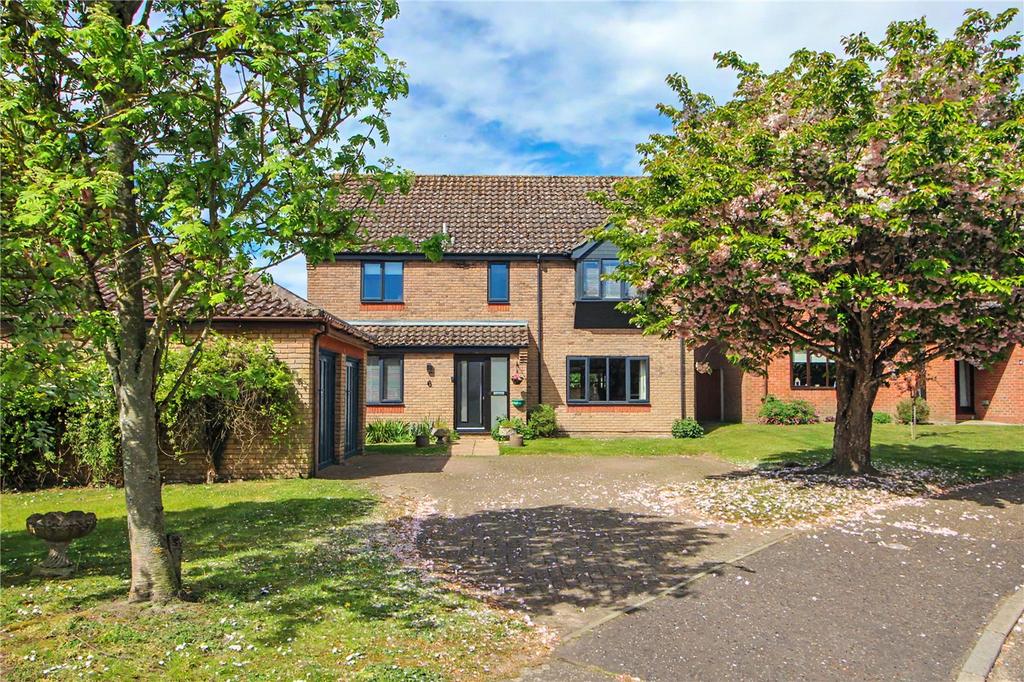 4 bedroom detached house for sale in Norwich on OnTheMarket