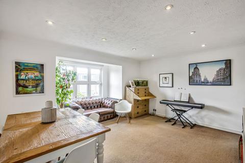 Ravensbury Road, Wimbledon Park, London, SW18