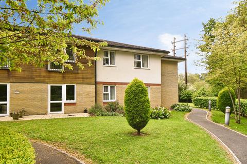 2 bedroom ground floor flat for sale, Kingsdown Road, South Marston, Swindon