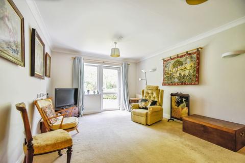 2 bedroom ground floor flat for sale, Kingsdown Road, South Marston, Swindon