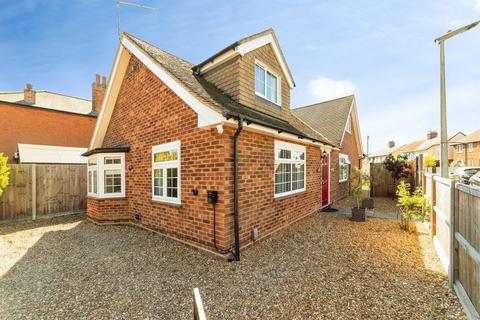 5 bedroom detached house for sale, Stamford Avenue, Royston