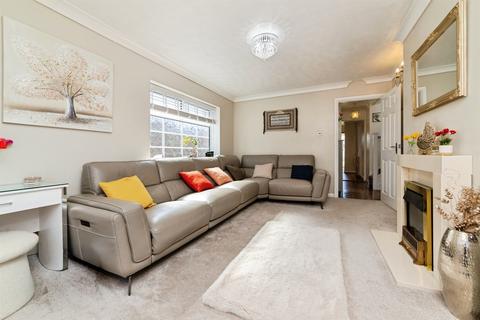 5 bedroom detached house for sale, Stamford Avenue, Royston