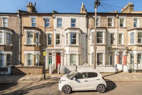 1 bedroom flat for sale, St. Luke's Avenue, London SW4