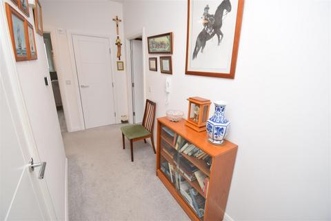 2 bedroom flat for sale, 10 Broomhall Court, Inverness