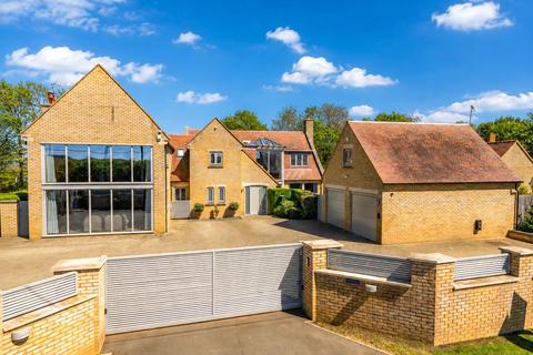 5 bedroom detached house for sale, Pytchley Road, Orlingbury, Northamptonshire, NN14