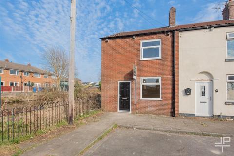 2 bedroom end of terrace house to rent, Elizabeth Street, Leigh WN7
