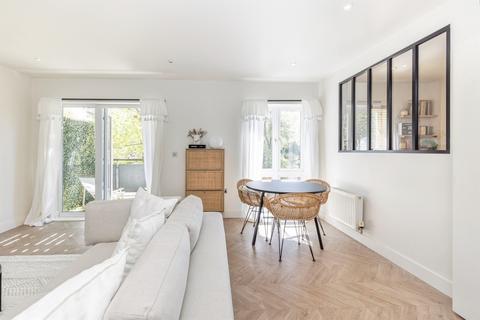 2 bedroom apartment for sale, Modena Mews, Watford