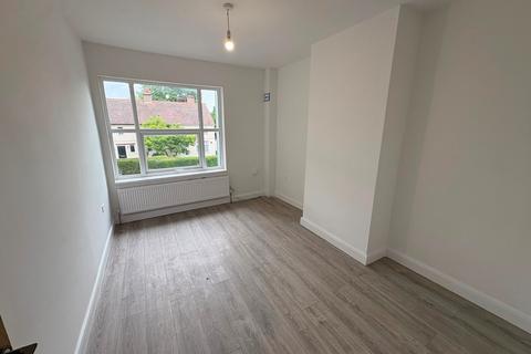 3 bed flat/apartment for rent in Weston Road, Stafford, ST16