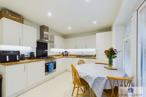 3 bedroom detached house to rent, Daffodil Drive, Walton Cardiff, Tewkesbury