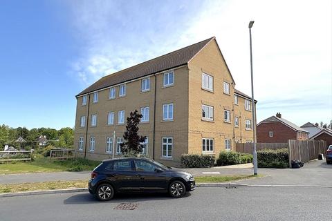 2 bedroom flat for sale, Cornfield Drive, Gravesend,