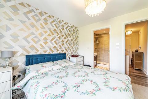 2 bedroom flat for sale, Webster Close, Bracknell, Berkshire, RG12
