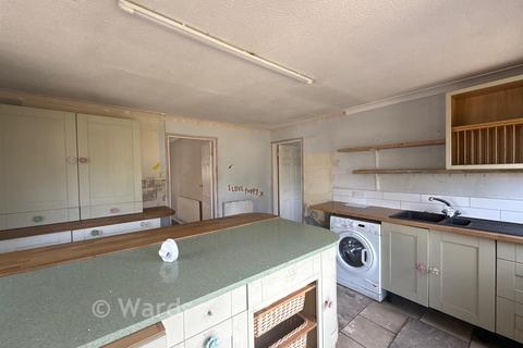 2 bedroom detached bungalow for sale, Bobbing Hill, Bobbing, Kent
